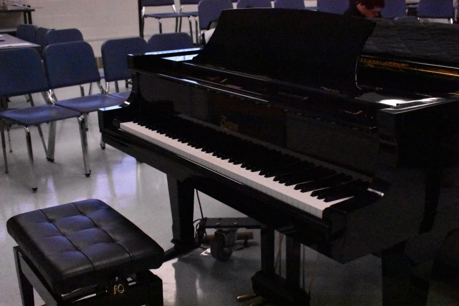 Grand piano in Lafayettes choir room