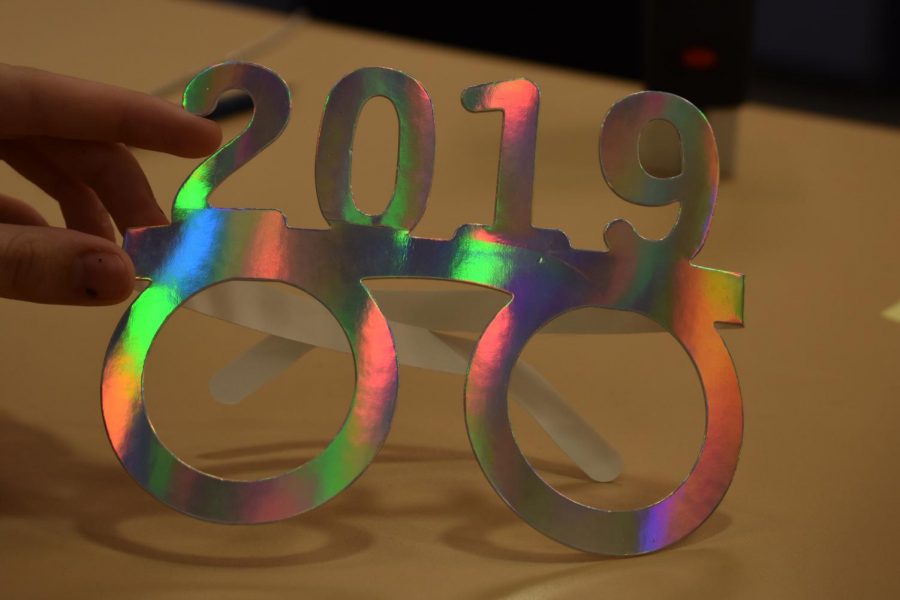 2019 new years glasses