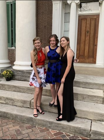 Students love photoshoots when they’re all fancied up for homecoming. Will they be able to do it again this year?

Pictured, Brynn D (left) with her two sophomore friends, freshman at the time the photo was taken, Lexington, KY