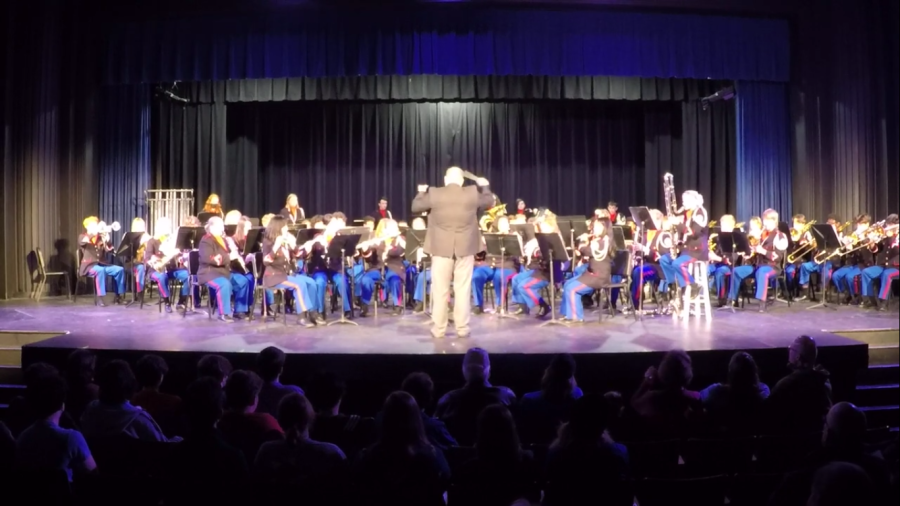 Lafayettes Symphonic Band playing Savannah River Rhapsody conducted by Dr. Chris Strange at the Lafayette Concert and Symphonic Band Concert.