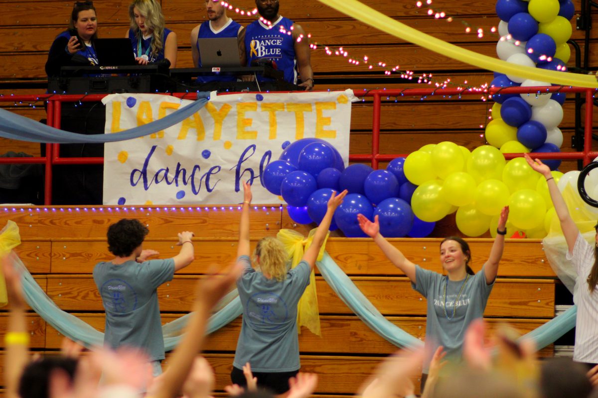 Lafayette+students+teaching+others+popular+dances+at+the+Dance+Blue+event+on+February+25th%2C+2024+at+Lafayette+High+School.