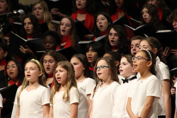 SCAPA Bluegrass voice majors performing ¨Believe¨ with Lafayette choirs during the Choir Winter Concert. Taken at Calvary Baptist Church on December 9, 2024.